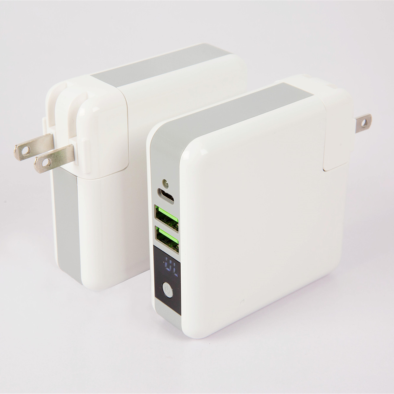 Global Travel Charger / QI Wireless Charging Power Bank (6700mAh)